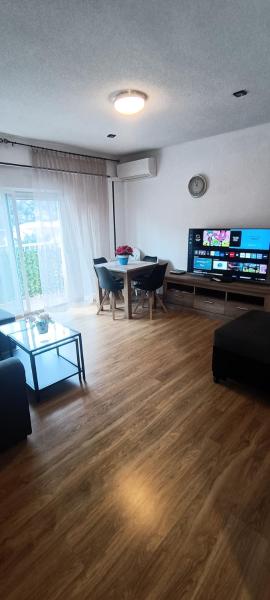 Gran apartamento cerca del mar y Castillo